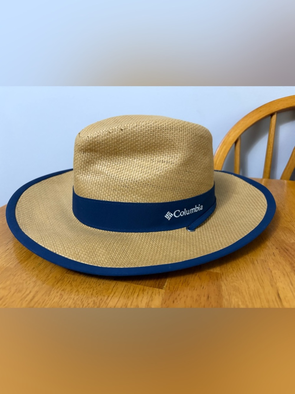 Columbia Men's Straw Fedora in Tan with Navy Trim